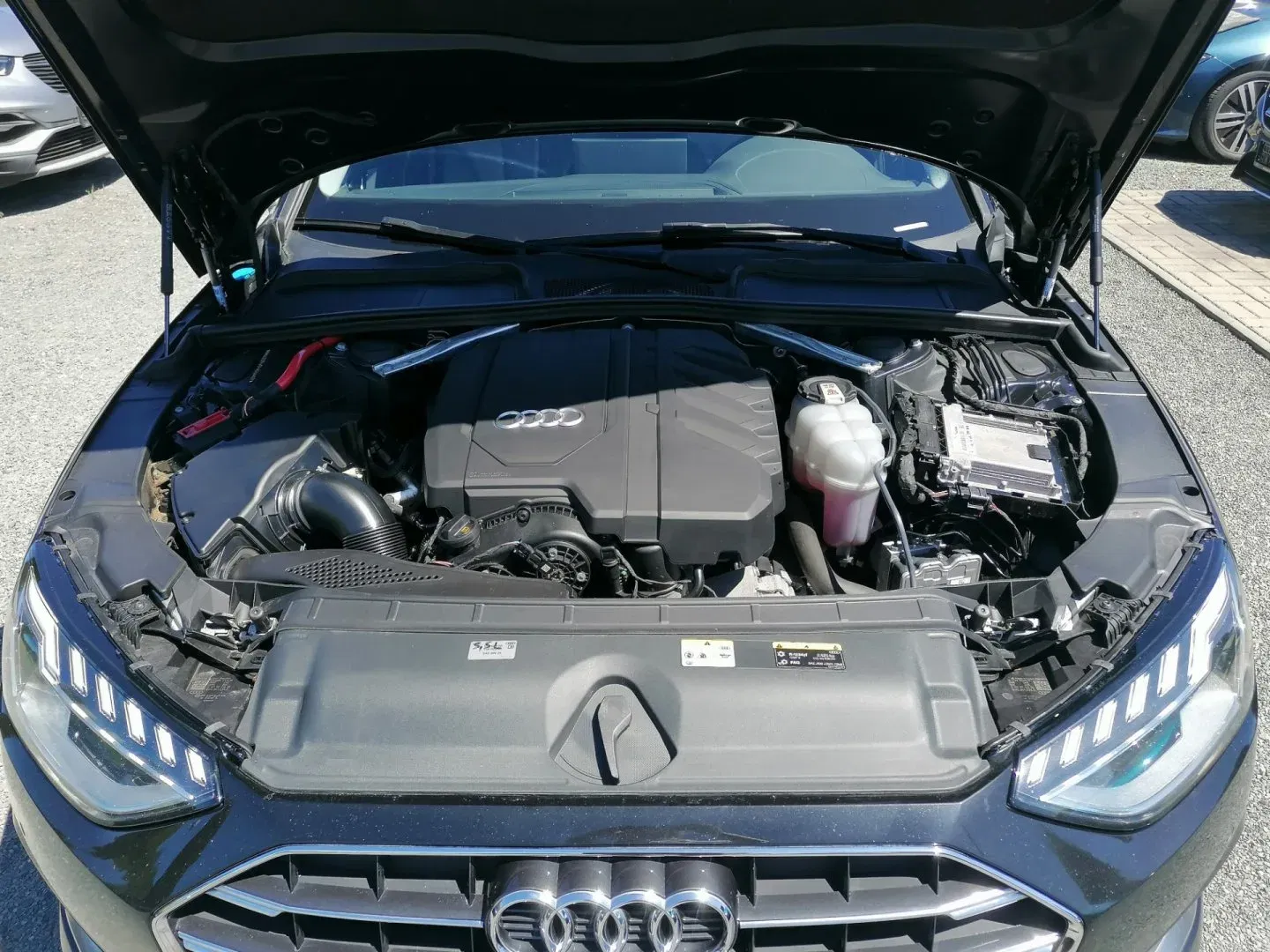 Audi A4 - Náhled 31