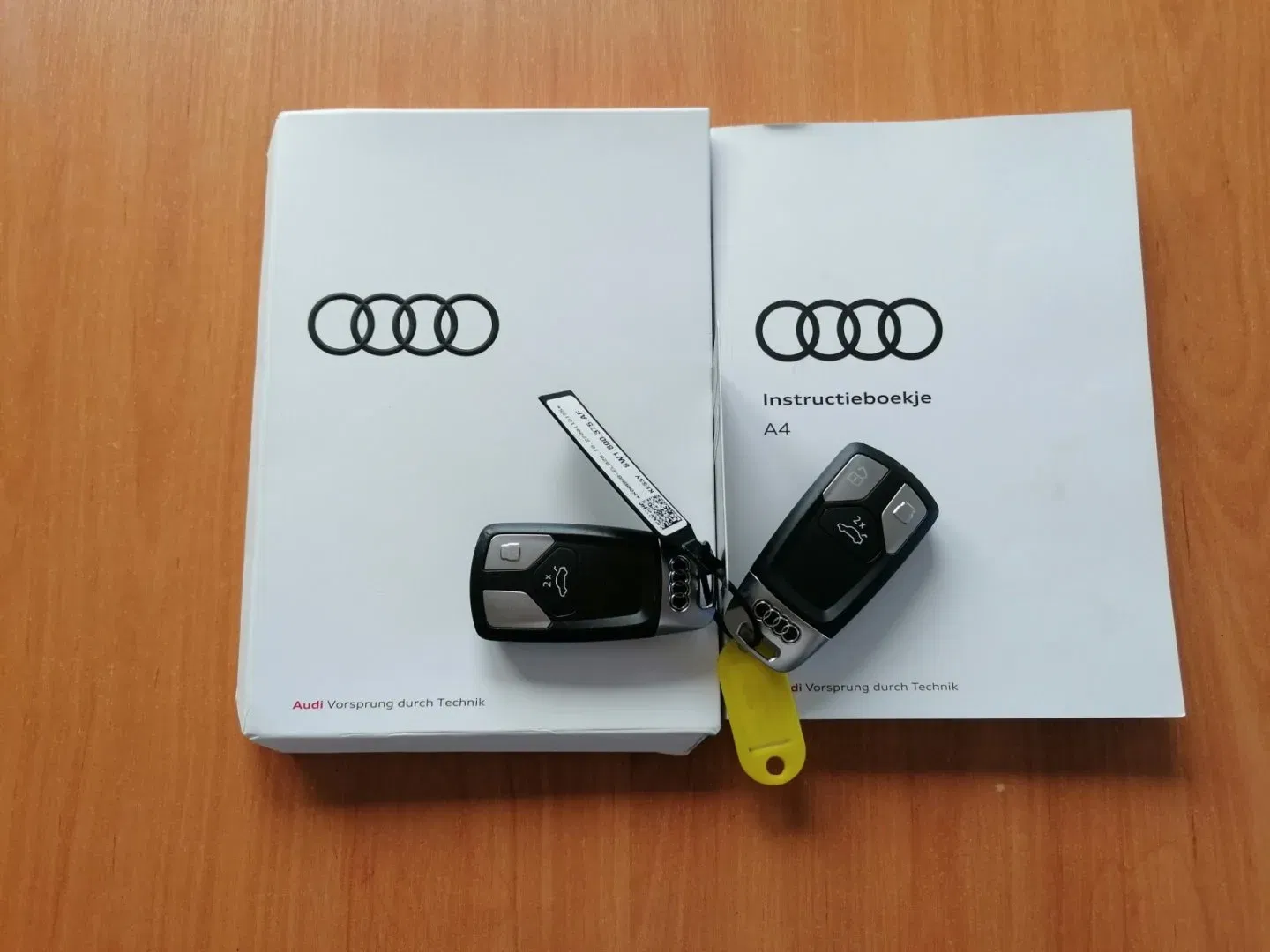 Audi A4 - Náhled 32