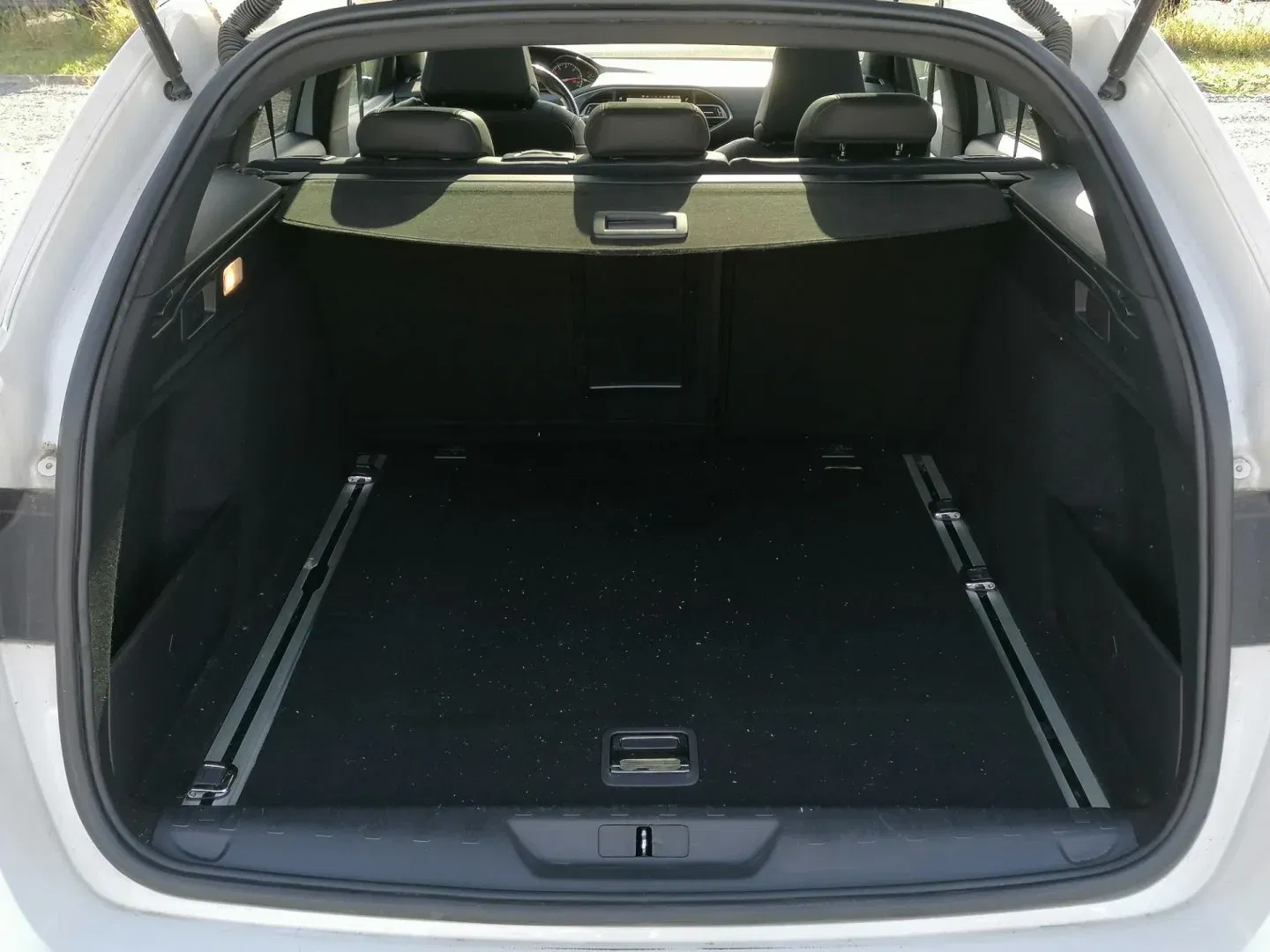 Peugeot 308 - Náhled 24