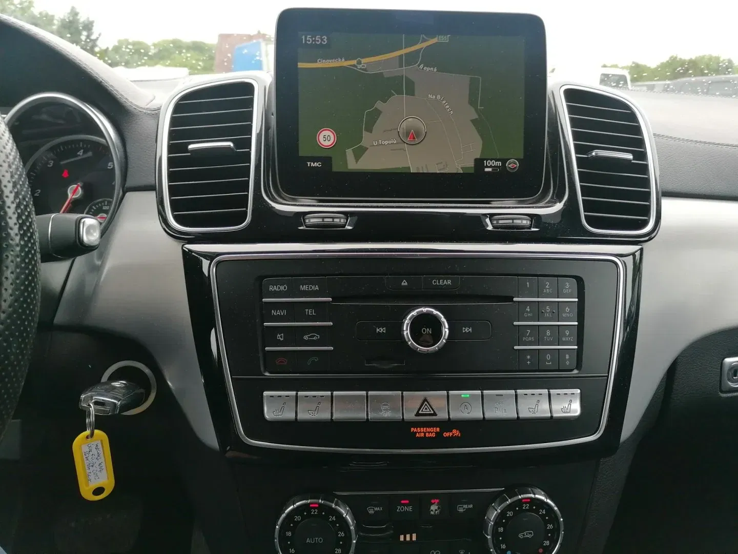 Mercedes-Benz GLE - Náhled 11