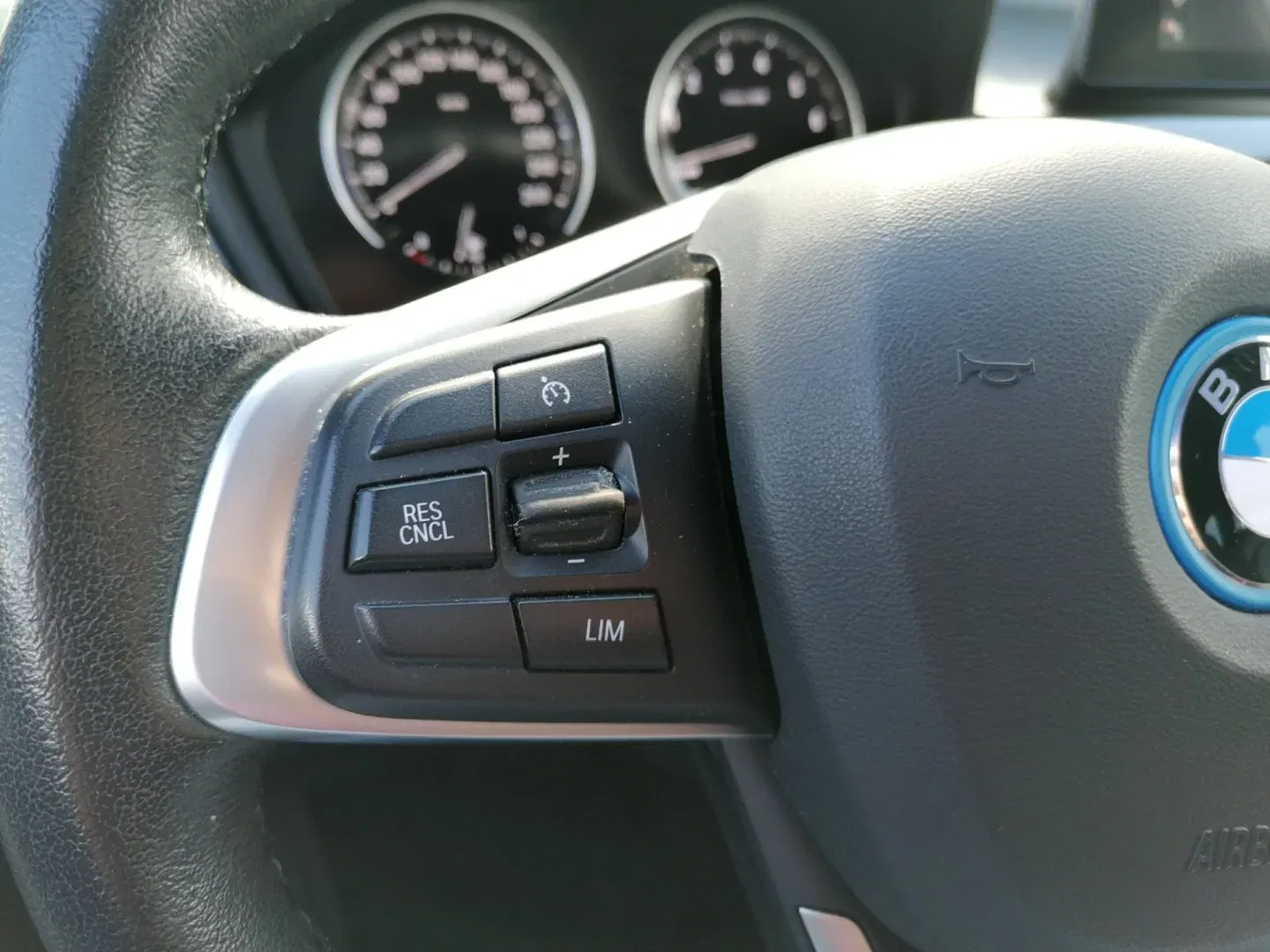 BMW X1 - Náhled 18