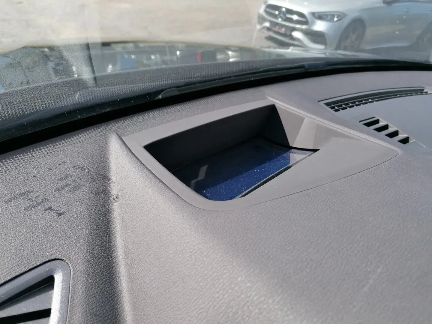 BMW X1 - Náhled 31
