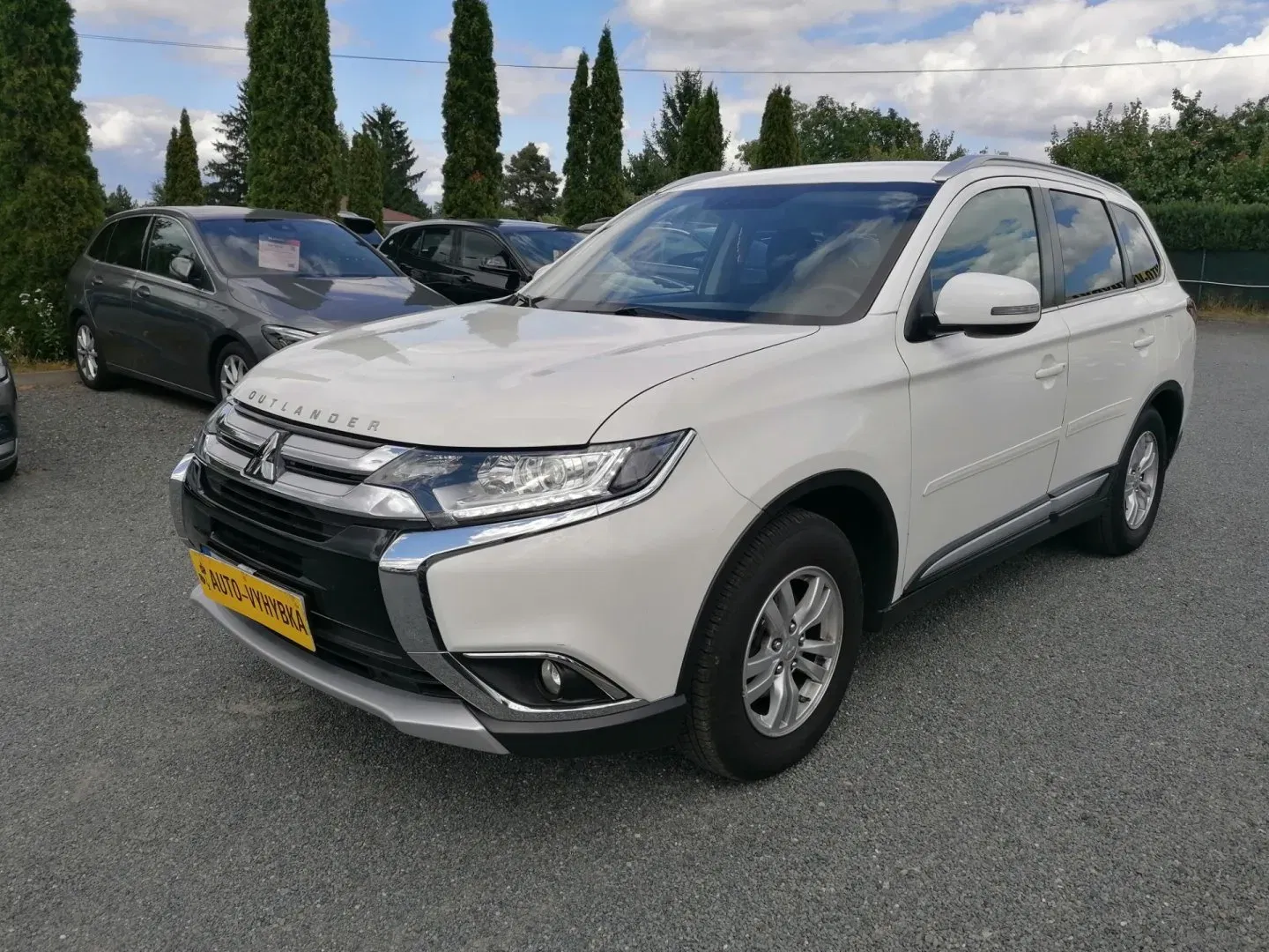 Mitsubishi Outlander - Náhled 2