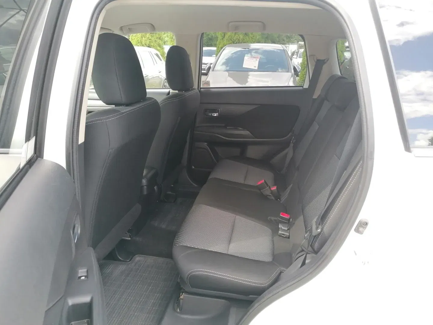 Mitsubishi Outlander - Náhled 8