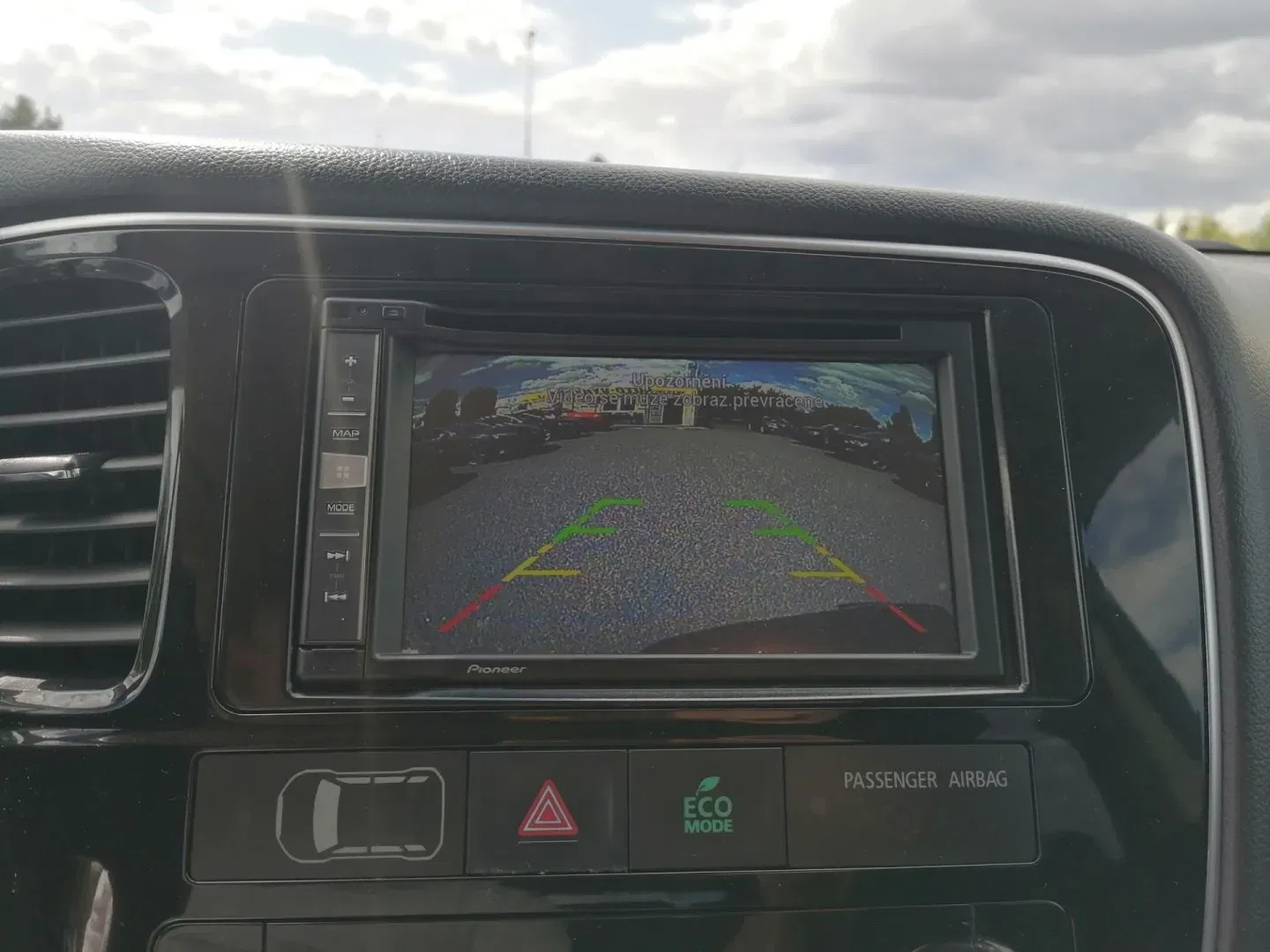 Mitsubishi Outlander - Náhled 10