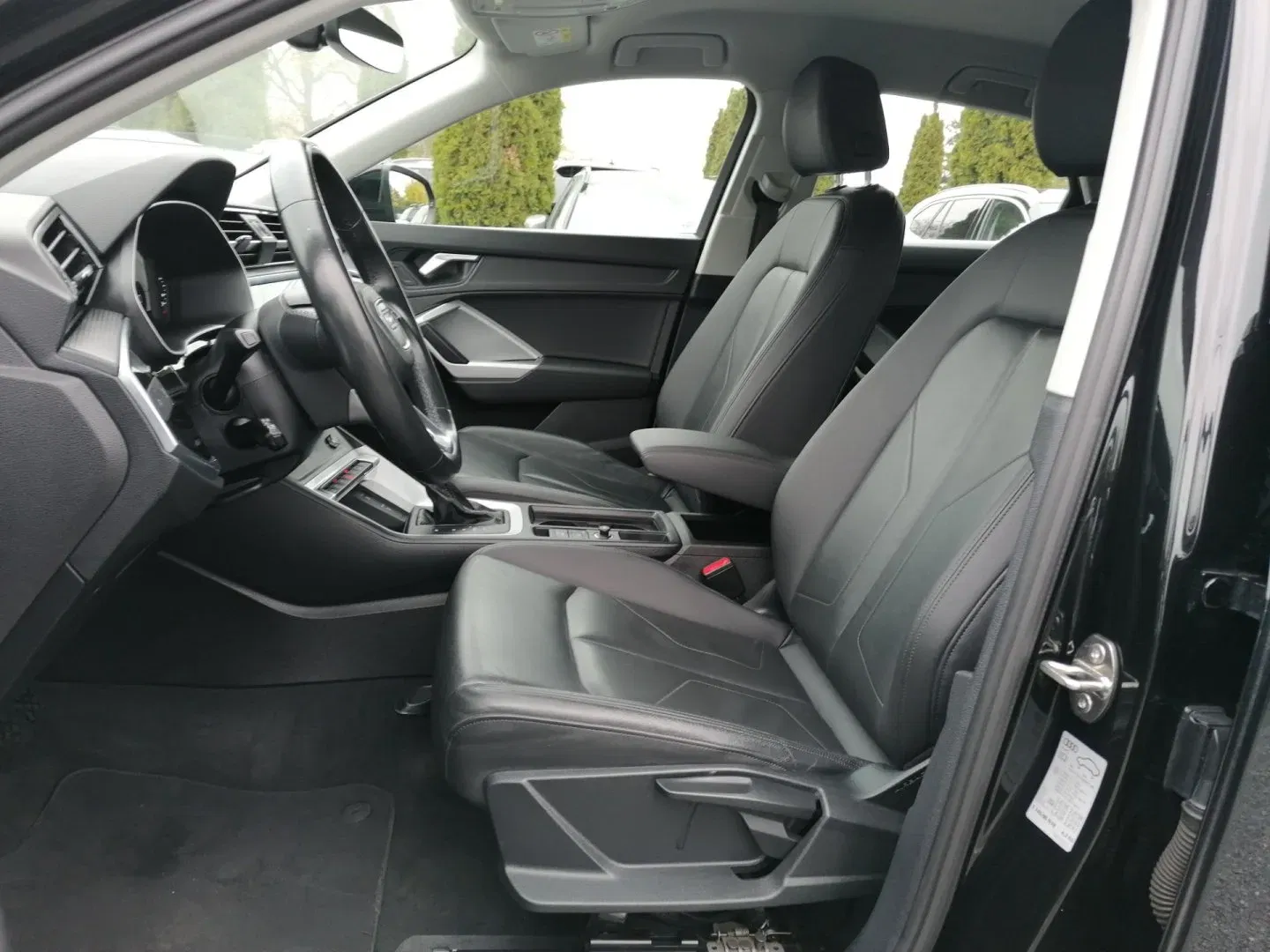 Audi Q3 - Náhled 9