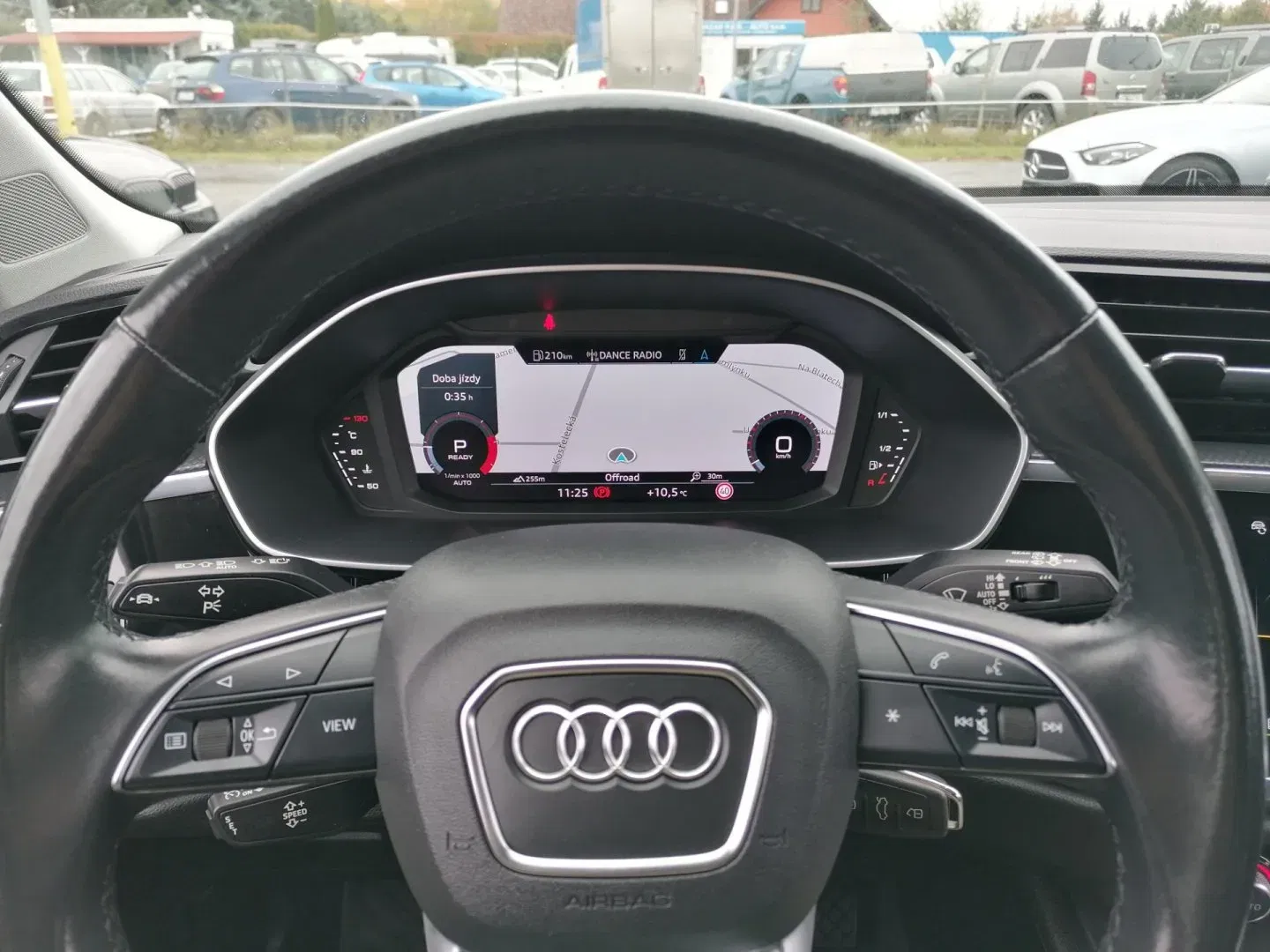 Audi Q3 - Náhled 12