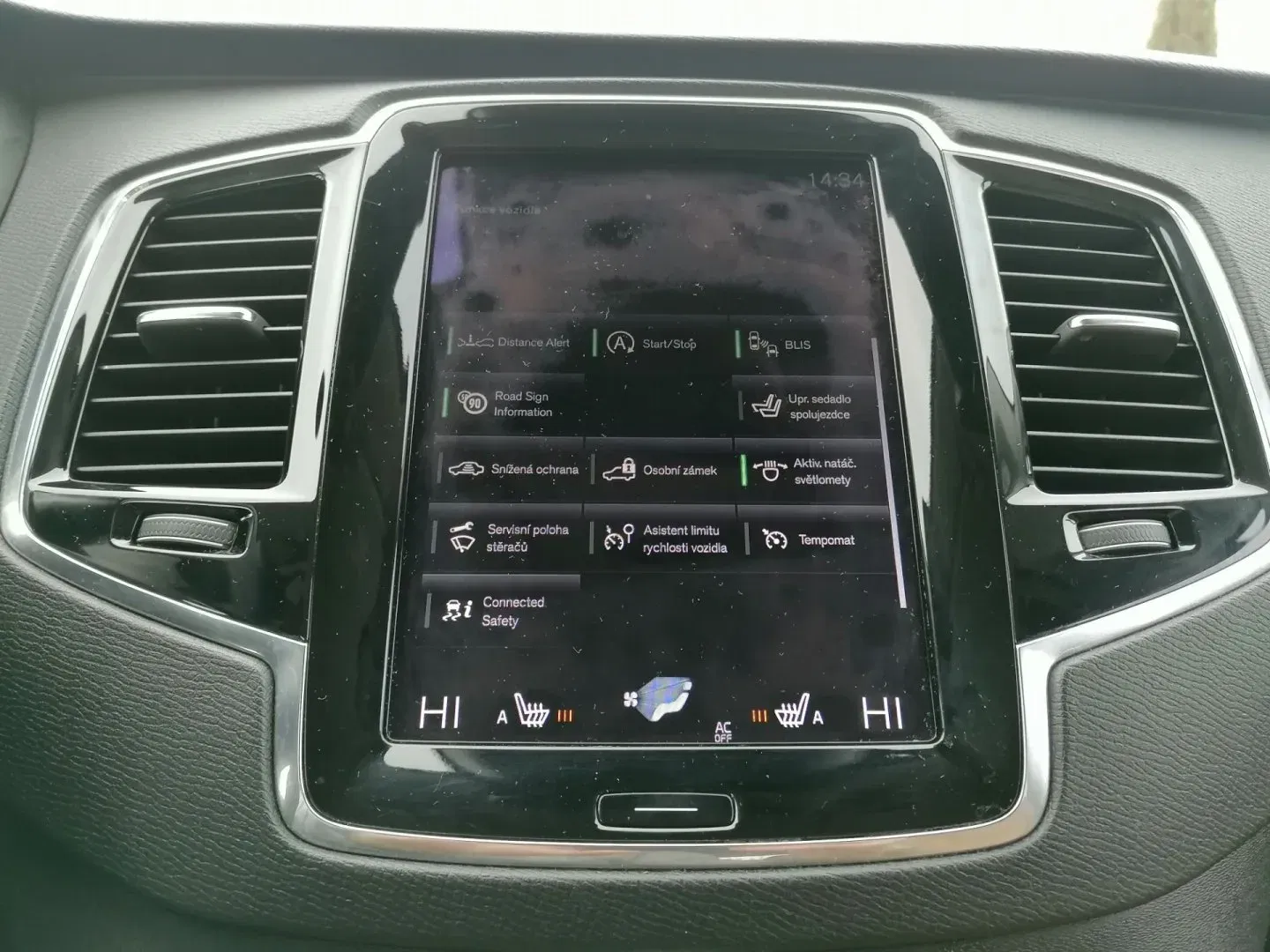 Volvo XC90 - Náhled 18