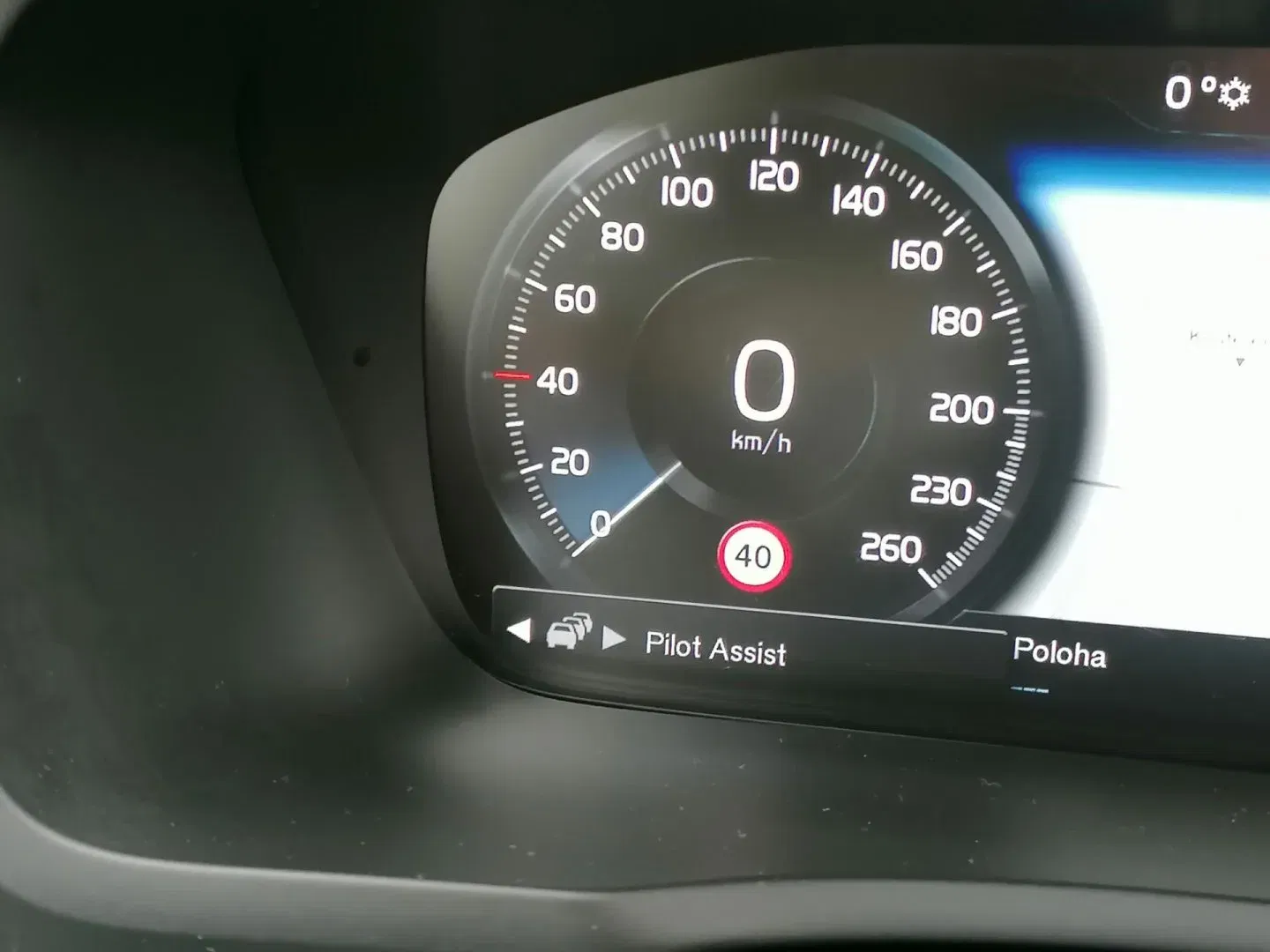 Volvo XC90 - Náhled 22