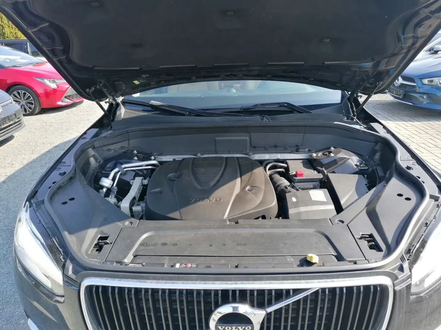 Volvo XC90 - Náhled 29