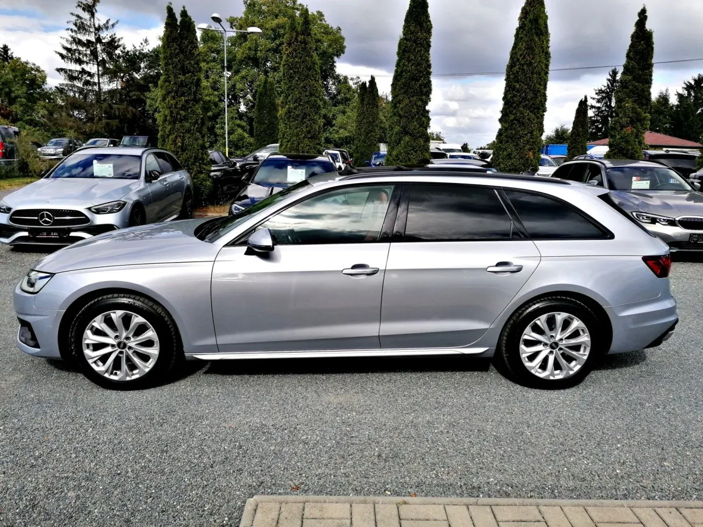 Audi A4 - Náhled 7