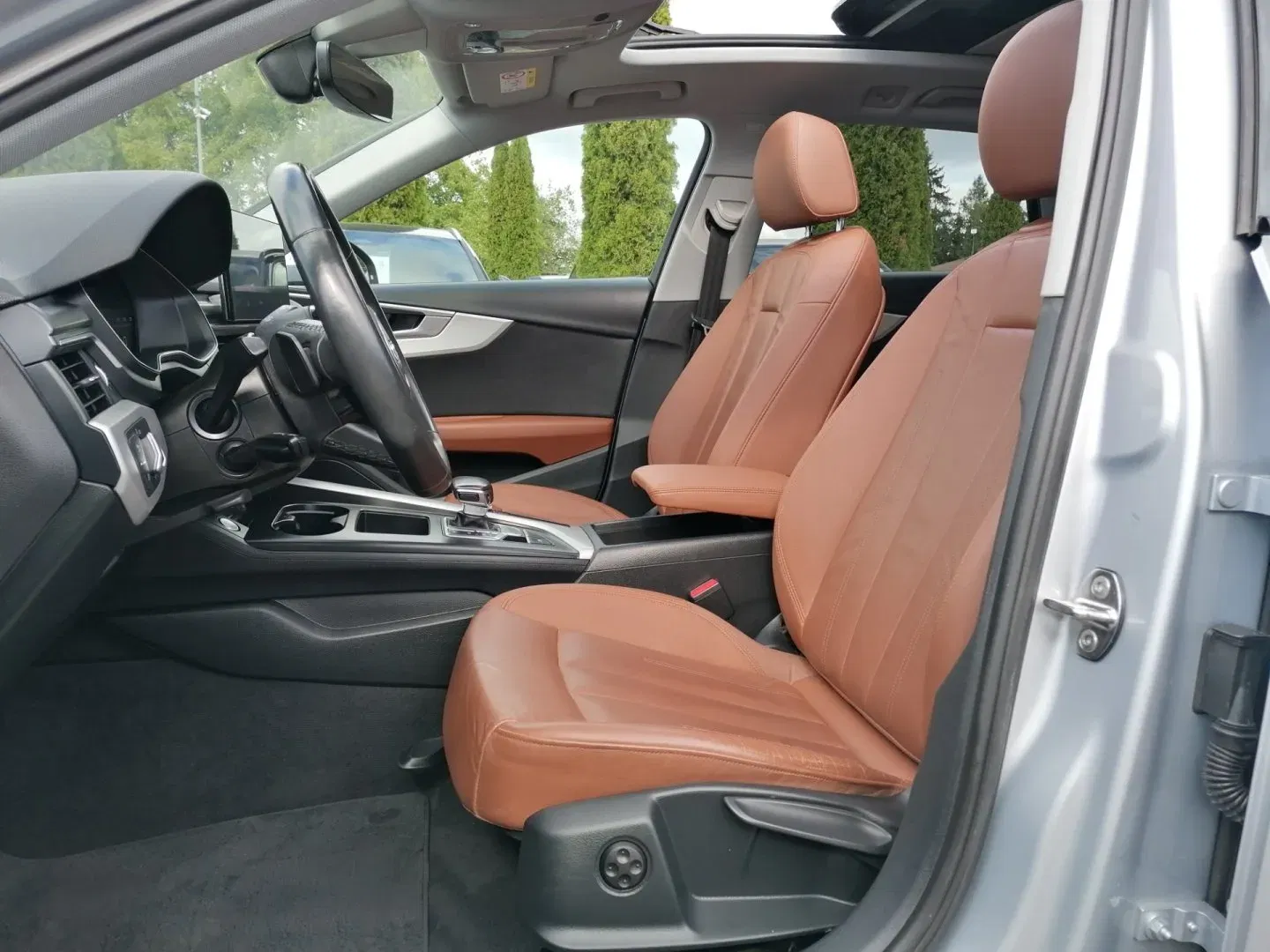 Audi A4 - Náhled 9