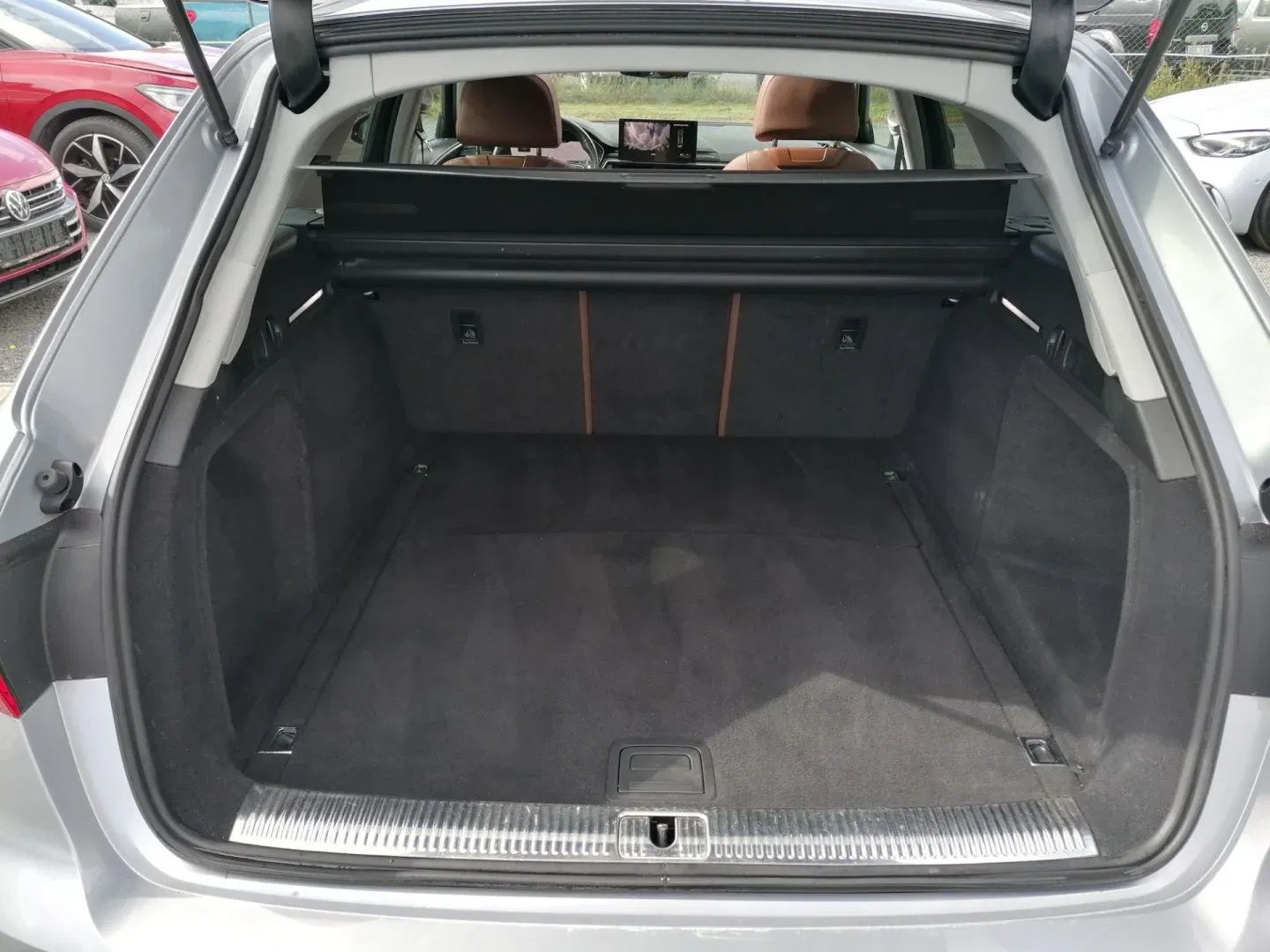 Audi A4 - Náhled 28