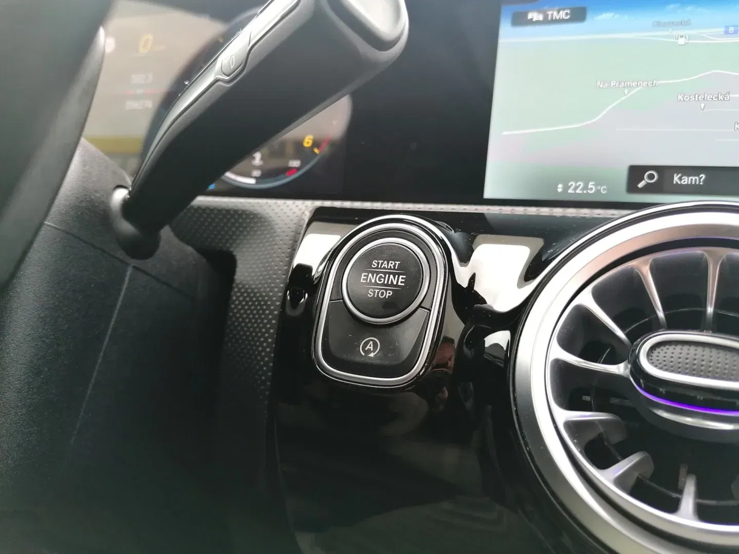 Mercedes-Benz CLA - Náhled 37
