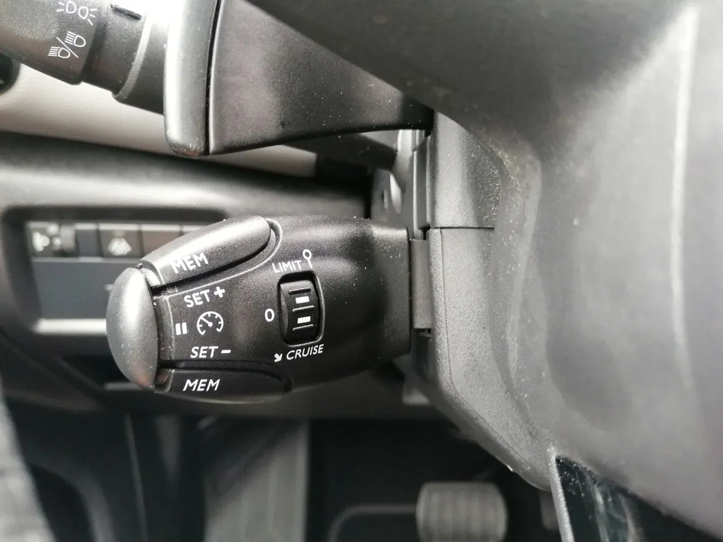 Citroën C5 Aircross - Náhled 25