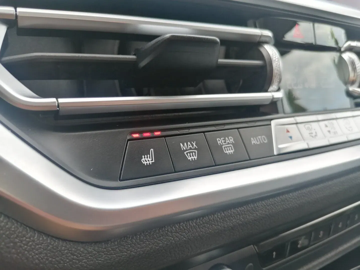 BMW Řada 3 - Náhled 27