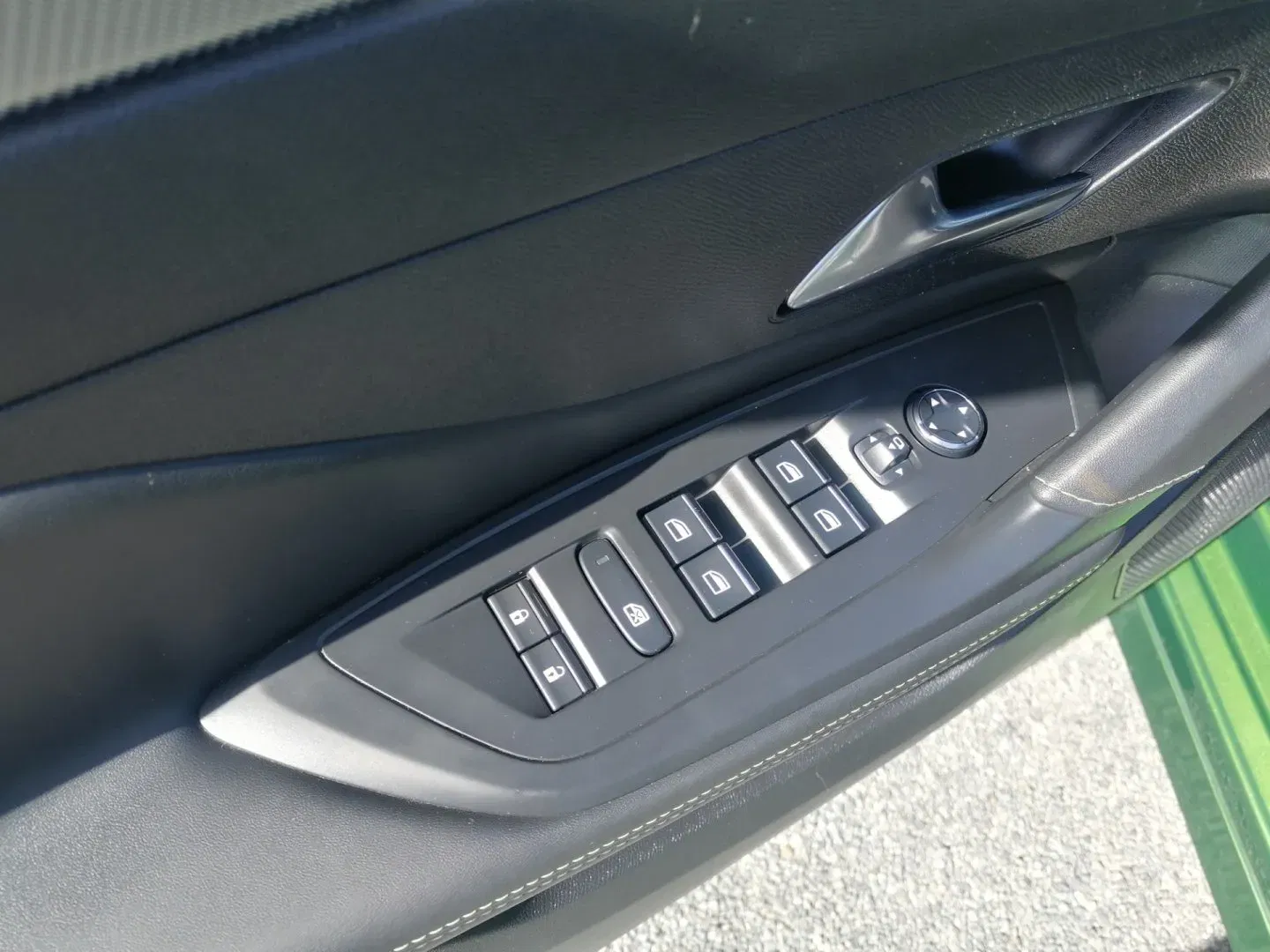 Peugeot 308 - Náhled 34