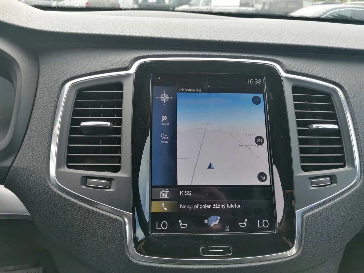 Volvo XC90 - Náhled 13