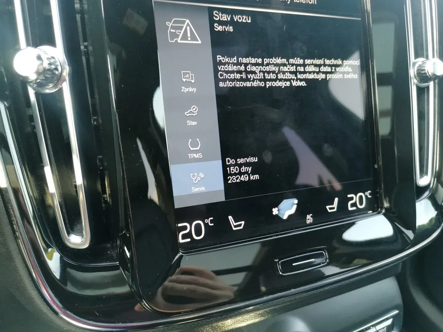Volvo XC40 - Náhled 23