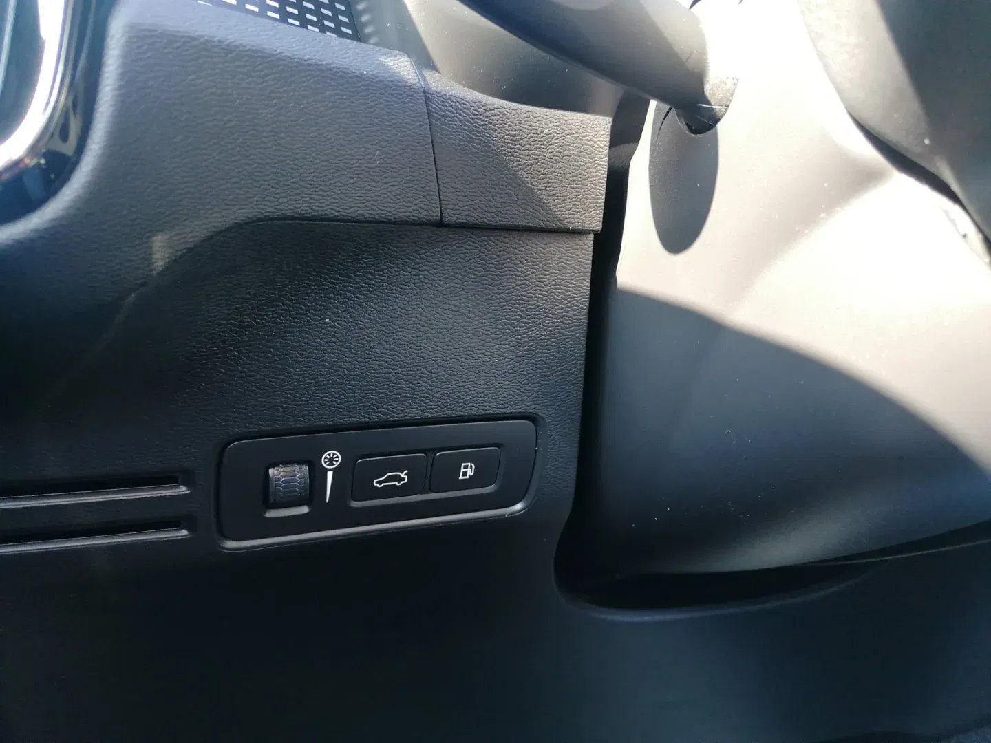 Volvo XC40 - Náhled 28