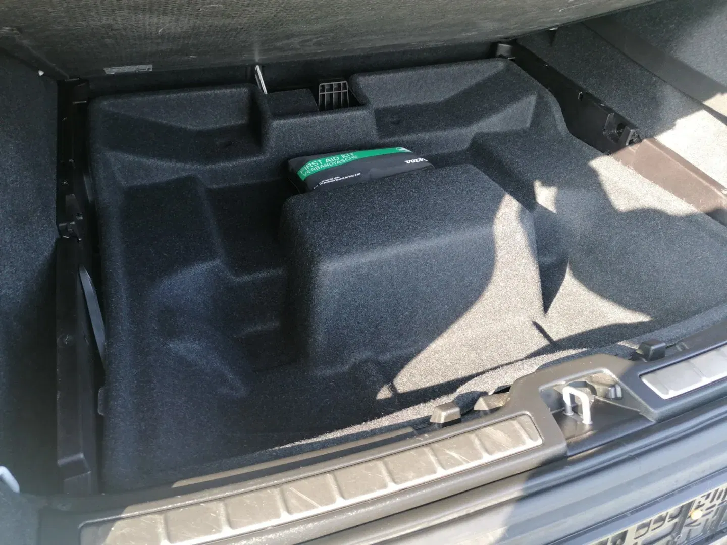 Volvo XC40 - Náhled 32