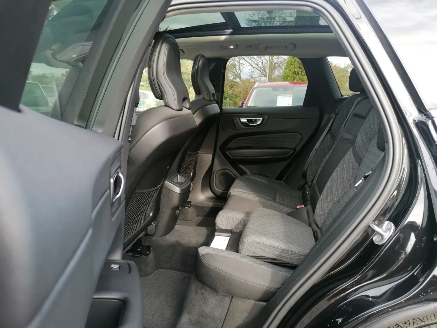 Volvo XC60 - Náhled 10
