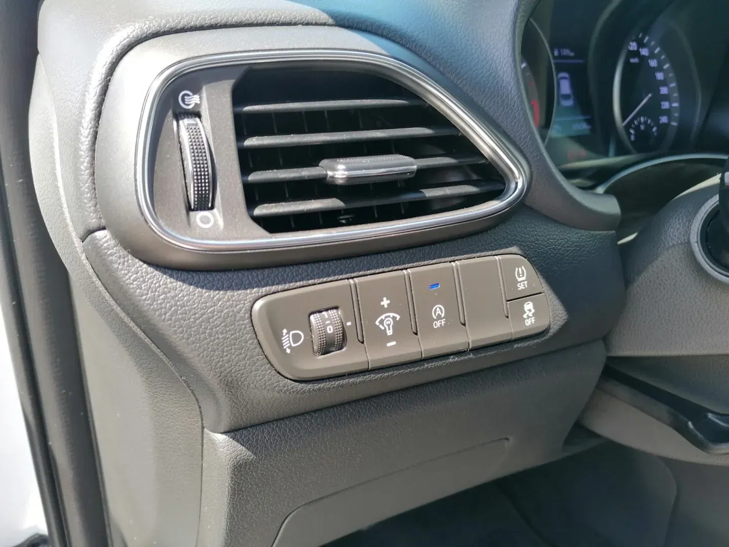 Hyundai i30 - Náhled 12