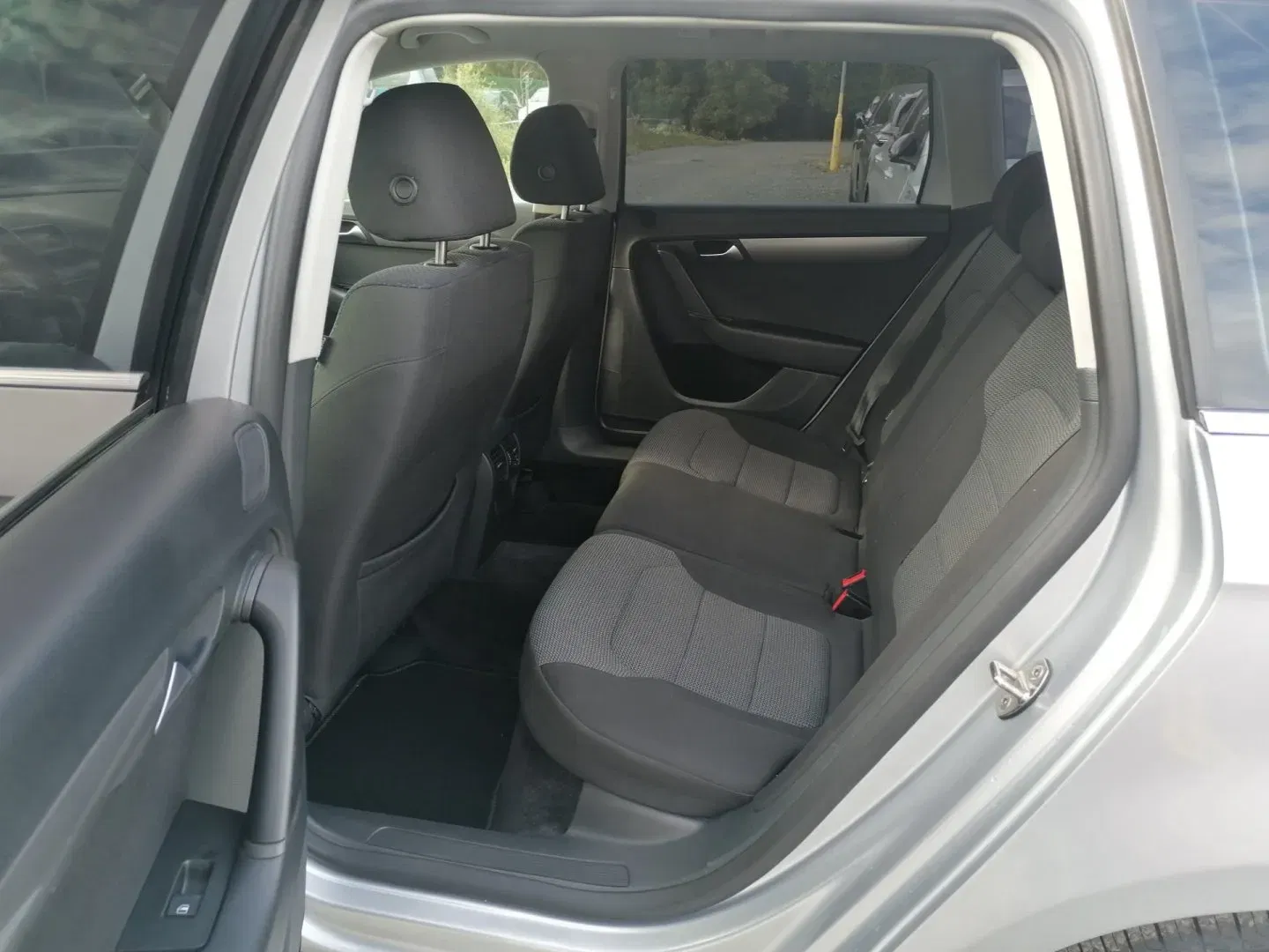 Volkswagen Passat - Náhled 10