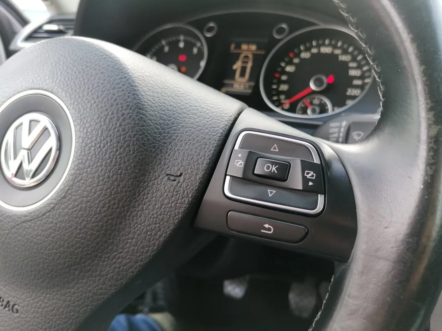 Volkswagen Passat - Náhled 17