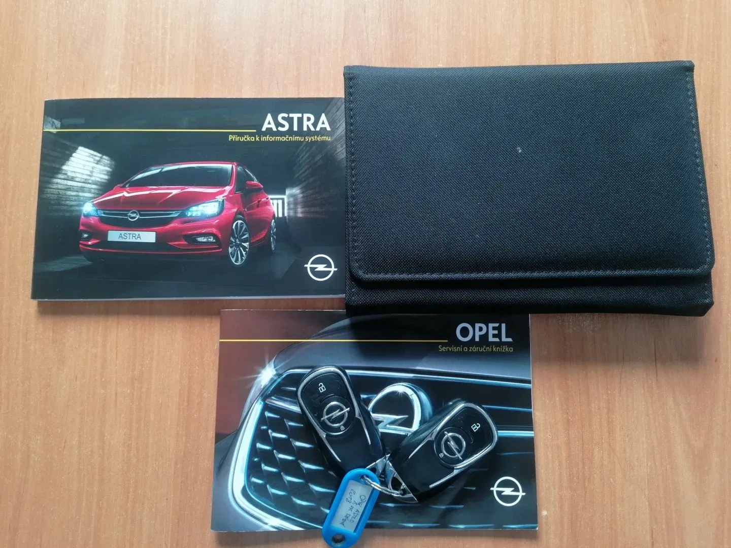 Opel Astra - Náhled 27