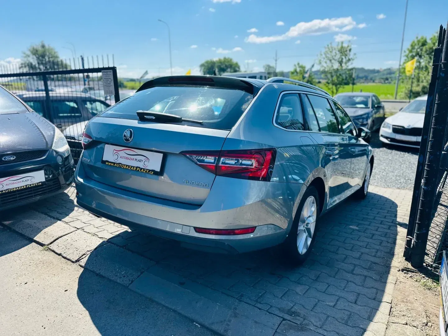 Škoda Superb - Náhled 4