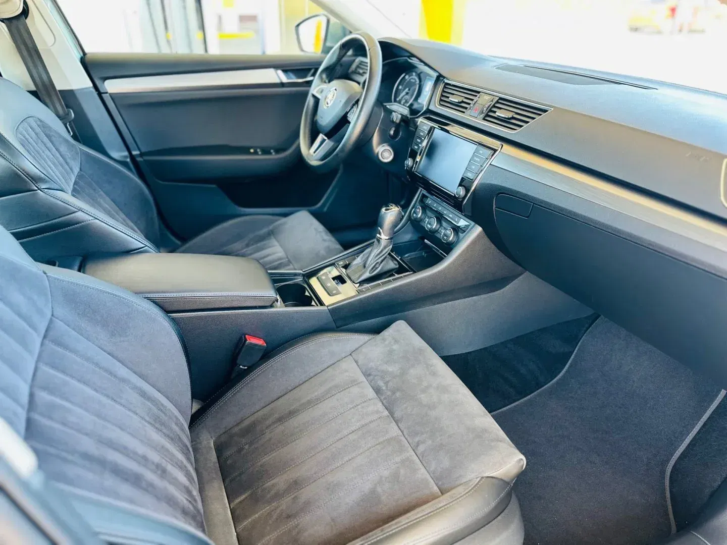 Škoda Superb - Náhled 6