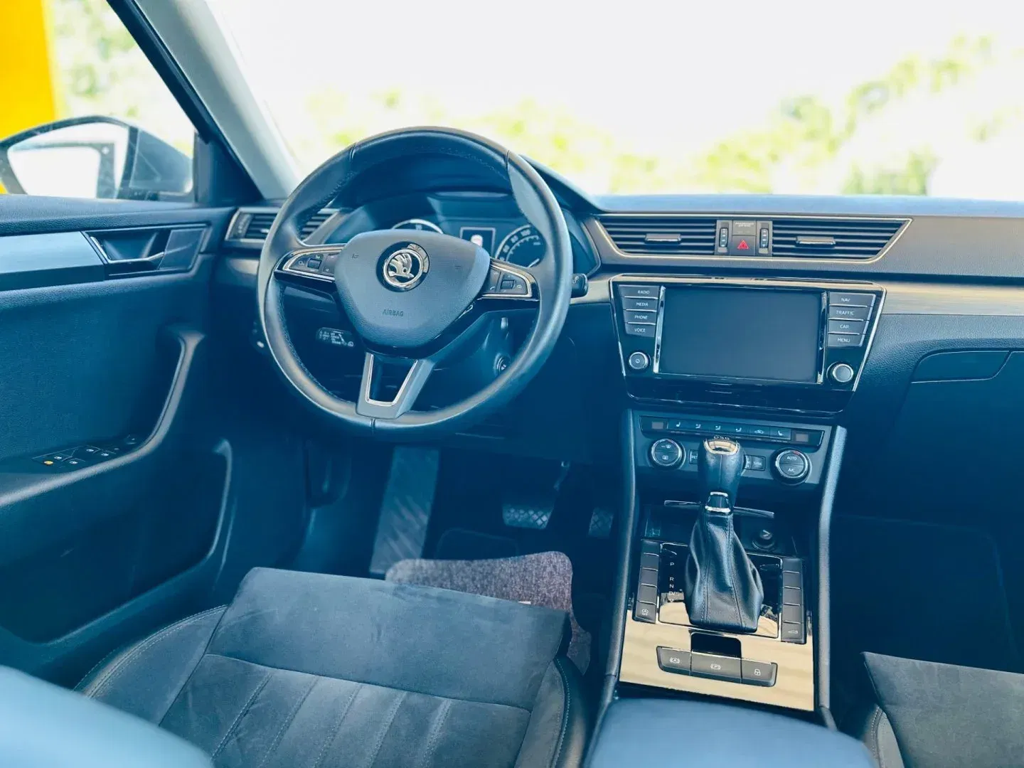 Škoda Superb - Náhled 7